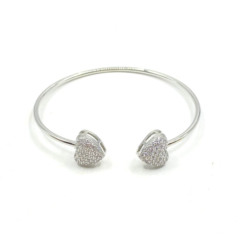 Bracelete banho diamante aro aberto com 2 corações zirconia